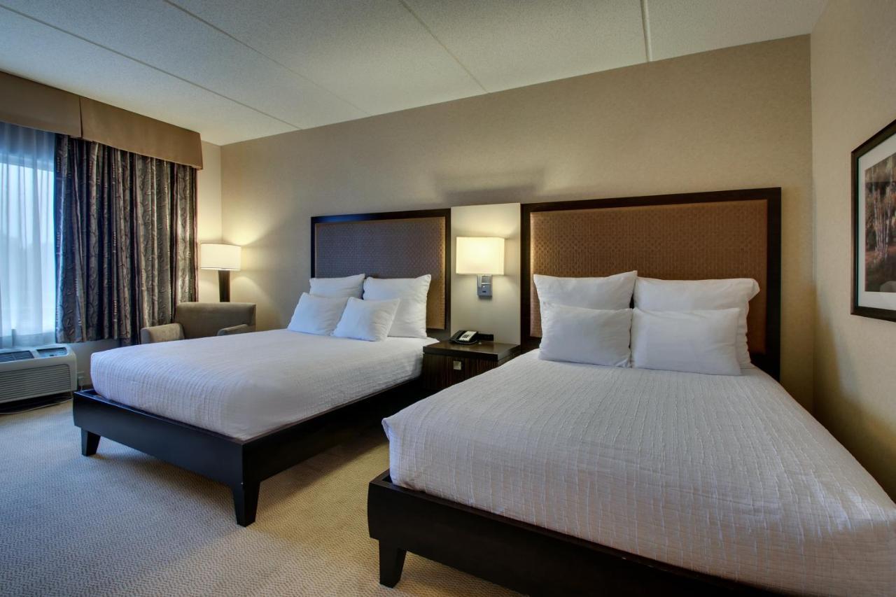 Standard Queen Room